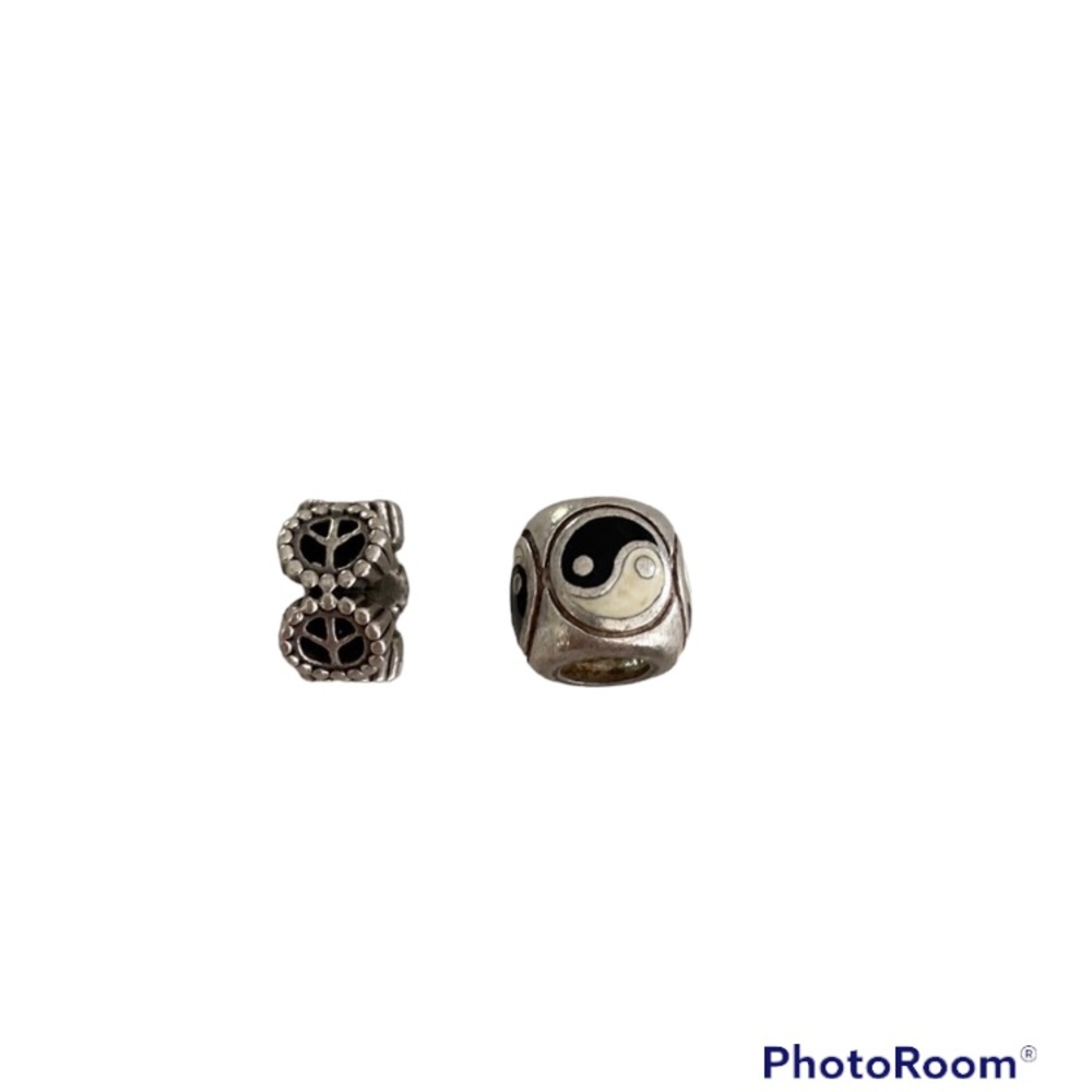 ⭐️Host Pick⭐️ Set of 2 Charms - Yin -Yang and Peace Symbol Pandora Compatible